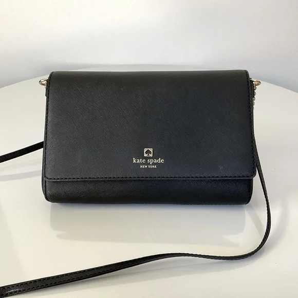 kate spade | Bags | Kate Spade Medium Crossbody Euc | Poshmark display picture 1